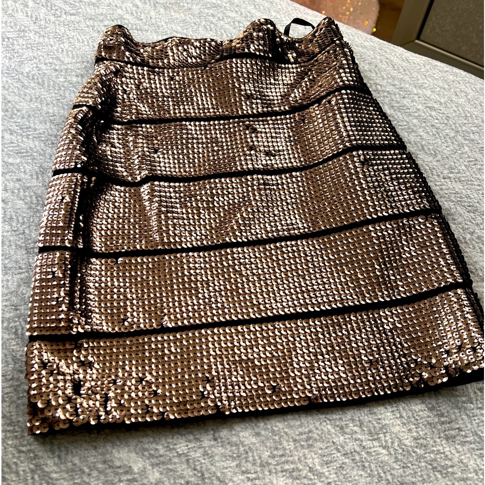 BCBG power skirt